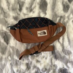 The North Face Tan and Navy Crossbody Fanny Pack Bag